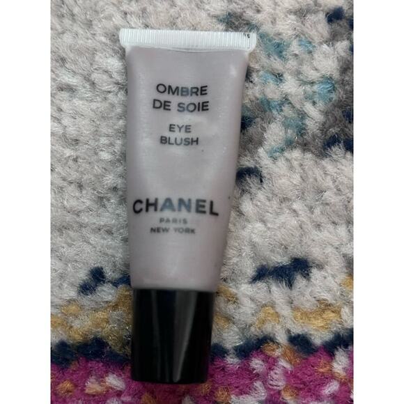 Chanel Ombre De Soie Eye Blush - Picture 1 of 2